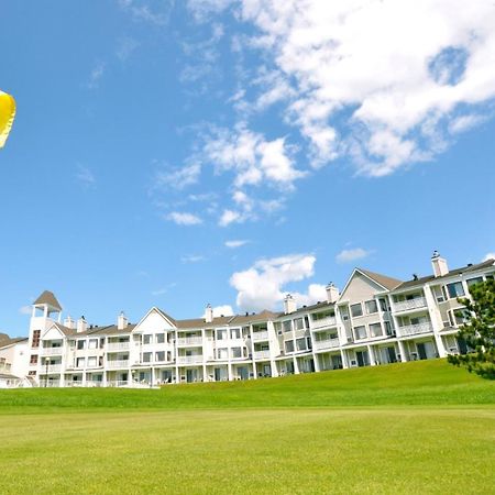 Manoir Des Sables Hotel & Golf Magog Eksteriør bilde