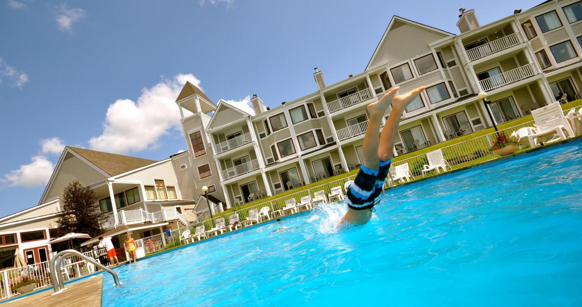 Manoir Des Sables Hotel & Golf Magog Eksteriør bilde